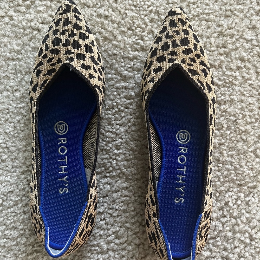 EUC Rothy’s leopard pointed toe flats